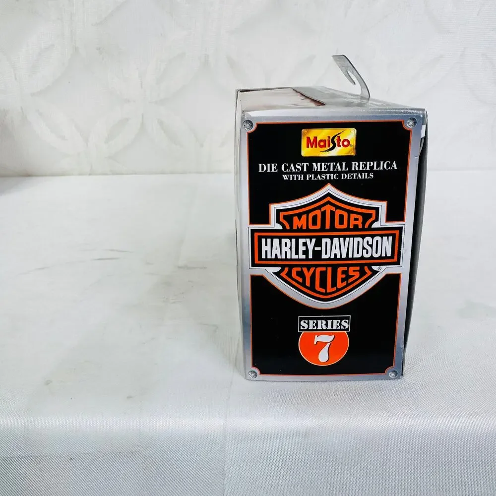 2000 Harley Davidson‎ FXDWG Dyna Wide Glide Maisto Series 7 1:18 scale